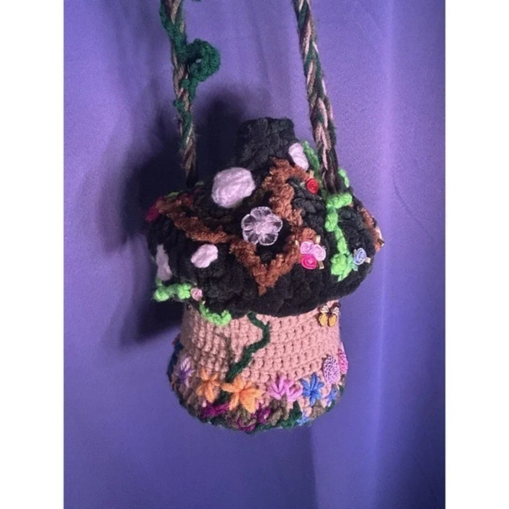 Handmade 1 Of A‎ Kind Rare Crochet Fairy House Purse Knitted Festival Beautiful